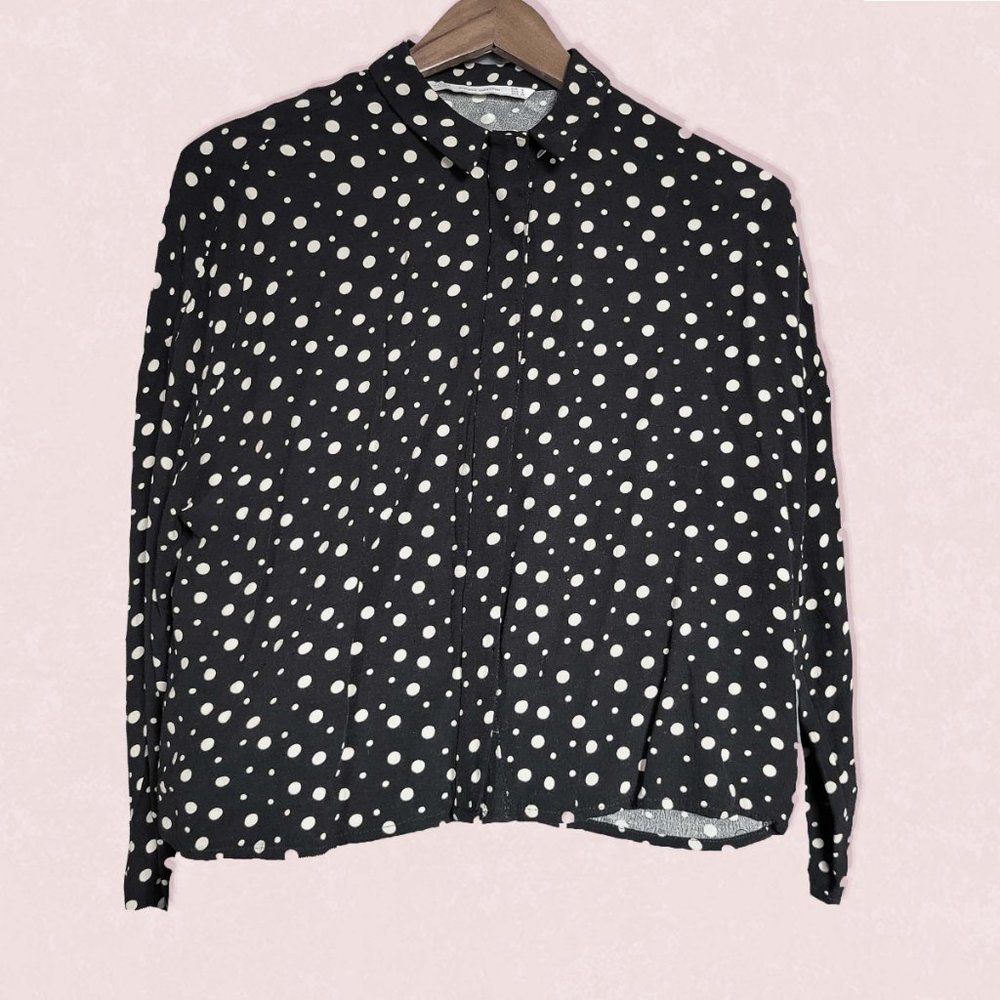 Zara Outfitters Dark Navy & White Polka Dot Hidden-Button Blouse size S
